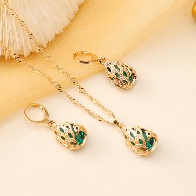 China Europe and America shape personalized green Crystal Peacock earring necklace set necklace vintage anime necklace for sale