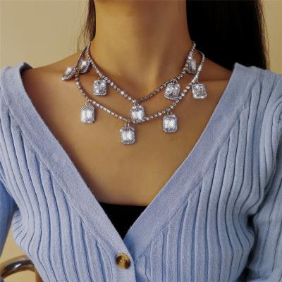 China Simple Square Temperament Personality Claw Chain Drill Necklace Geometry Jewel Tassel Necklace for sale