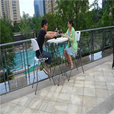 China Outdoor table 30 inch plastic round folding table for coffee/tea/dining/balcony for sale