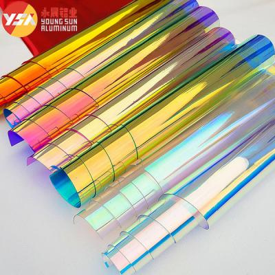 China Película laminada de plástico PET multicolor Película láser transparente de colores en venta