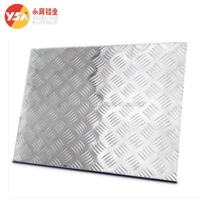 Cina 0.8mm 1.5mm Diamond Sheet di alluminio impresso abitudine piatto di alluminio del controllore 4 x 8 in vendita