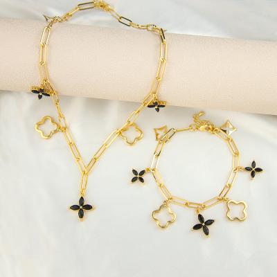 China Vintage New Arrivals Four Leaf Clover Necklace Fashion Bracelets Jewelry Sets 18k Gold Plated for sale