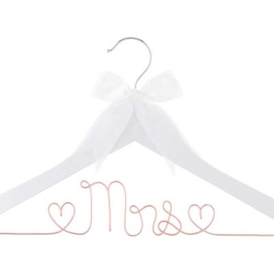 China Eco-Friendly Mr. and Mrs. Name Bridal Wedding Hanger with Words Groom and Bride Hanger for Couples Custom Bridesmaid Hanger Shower Gift for sale