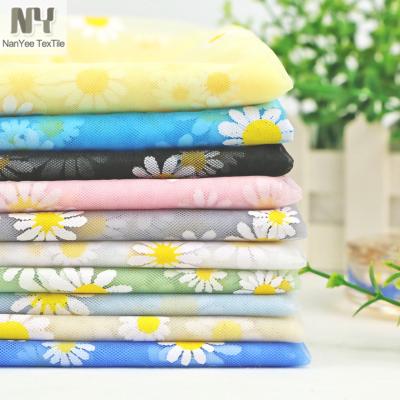 China New Nanyee SS Offeset Shrink-Resistant Textile Printed Little Daisy Tulle Fabric In Stock for sale