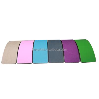 China Children's Curved Balance Board Eco-Friendly High Quality Wooden Yoga Exercise Balance Board for sale