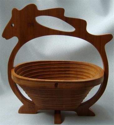 China Sustainable Natural Bamboo Horse Shape Collapsible Folding Fruit Basket for sale