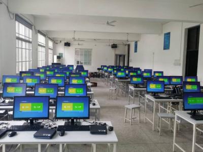 China Het Scherm dat van de steundesktop VDI uitzendt leidt tot opstelt 30 Desktops in 20 Tweede Te koop