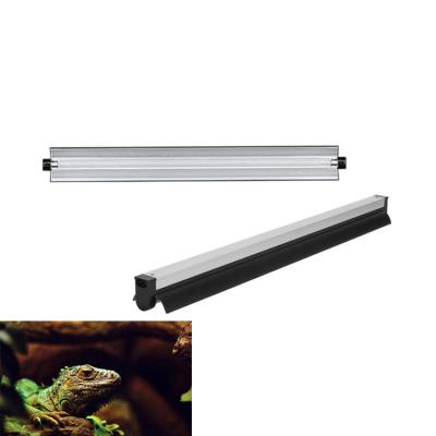 Chine Montage fluorescent nano de la croissance T5 de réflecteur, guide optique 36inch d'Uvb du reptile 75lm/W à vendre