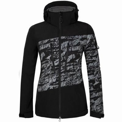 China Outdoor Windproof Women Fleece Hiking Jackets Autumn Winter Softshell Jackets Waterproof Camping Fishing Hunting Hooded Coat for sale