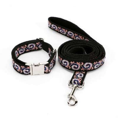 China Personalized 2022 Personalized Dog Collars Shape Pet Collars and Matching Style Leash Fashion Pet Collars for sale