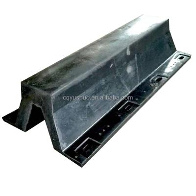 China Durable Marine Dyna Arch Boat V Shape Fender Rubber DA Fender for sale