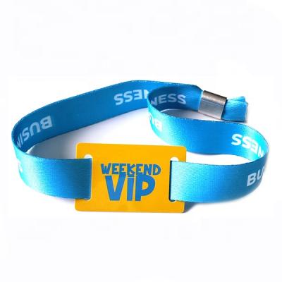 China Waterproof 13.56mhz waterproof / waterproof 1k customized adjustable party wristbands rfid wristband for sale