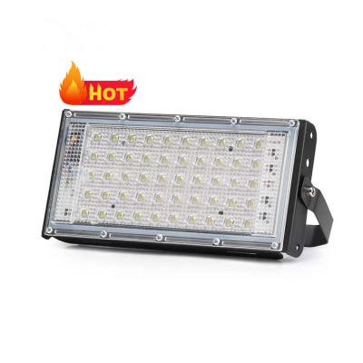 China 25000 Lumen 240V 240VAC 2000K 2200K 20W 30 Lumen 200000 Watt 50W LED Modern Outdoor Flood Light for sale