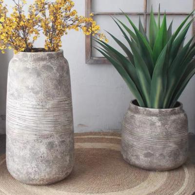 China New Design Style Rustic Garden Decoration Vase Craft Ornament Nordic Cement Flower Vases For Home Decor for sale