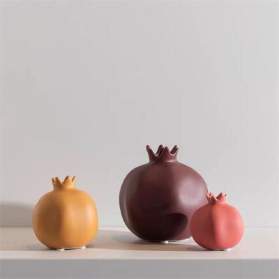 China Hot Sale Modern Office Decor Handmade Crafts Carve Modern Art Fruit Statue Ceramic Office Home Decoration for sale