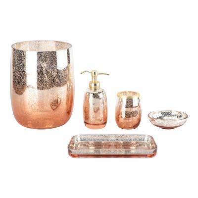 China Novos acessórios de banheiro de design conjunto ombre mercúrio laranja de ouro bomba de sabão dispensador tumbler sabão prato toalha bandeja lixo à venda