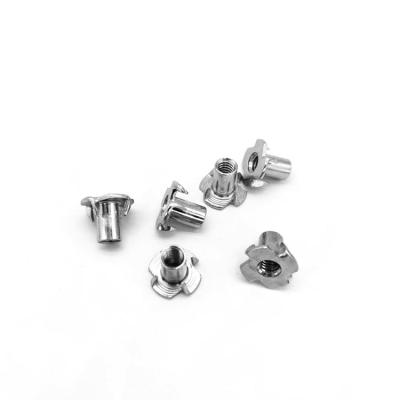 China Wholesale 1/4 Square Nut Heavy Industry Manufacturer Barb Four Claw T Head Rivet Blind Nut for sale