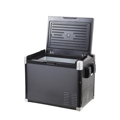 China Refrigerador de automóvil portátil de mini capacidad de 30L adecuado para SUV DC 12V en venta