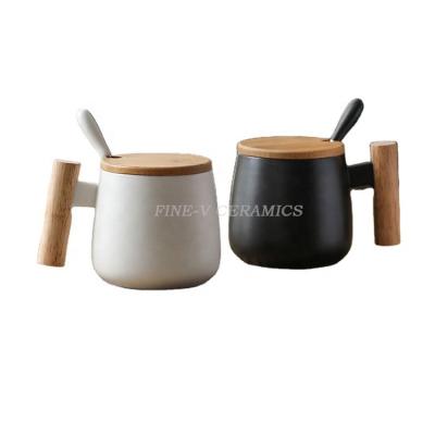 China Hot Selling Gift Porcelain Mug Viable Bamboo Lid Ceramic Mug With Lid And Spoon Wood Handle Ceramic Coffee Mug for sale