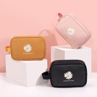 China Fully Protective Net Daisy Portable Cosmetic Bag / Eco-friendly PU Small Custom Portable Three Piece Waterproof Toiletry Bag Storage Bag for sale