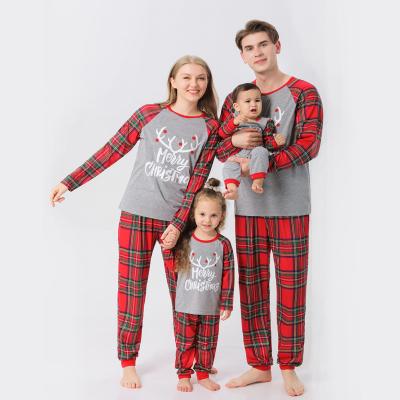 China Breathable 2021 Christmas Pajamas Family Mom and Me Sleepwear Pajamas Set Children's Red Plaid Long Sleeve Christmas Family Pajamas for sale