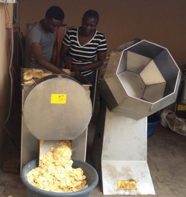 China automatic stainless steel plantain chips slicer machine for Nigeria for sale