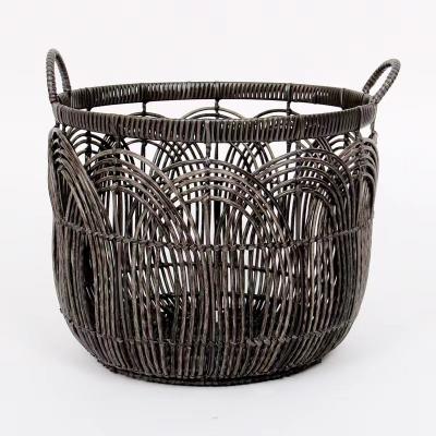 China Sustainable Cotton Rope Round Storage Basket Decorative Woven Storage Bin With Knot Handle for sale