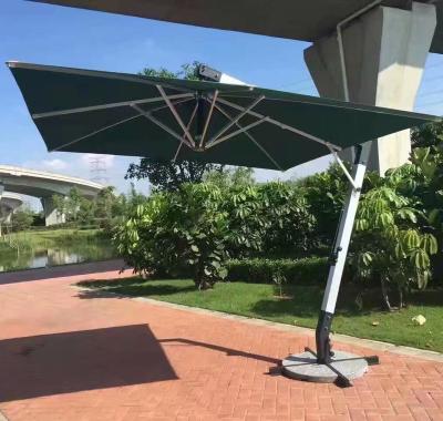 China Cantilever Patio Umbrella Outdoor Patio Umbrella for sale