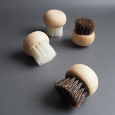 China Plastic Bristle Brush Easily Cleaned Coconut Kitchen Brush Horse Wood Hog for sale