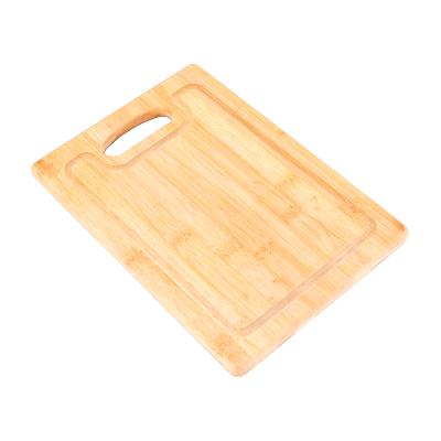 China Sustainable Kitchen Rectangular Bamboo Cutting Board With Groove And Handle for sale