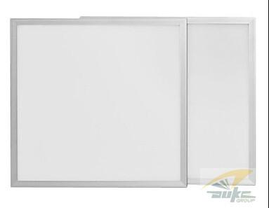 China El techo blanco de la luz del panel de 600x600 LED 40W ahuecó el tubo fluorescente de la modificación cuadrada en venta