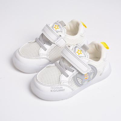 China Mesh Round White Sneakers Kids Outdoor Sports Running Walking Shoes for sale