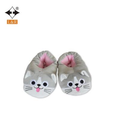 China Breathable A Variety Of Styles Winter Home Soft Bottom Cute Cat Slippers For Women for sale