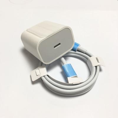 China Wholesale 20w Mobile Phone Palladium Chargers Adapter Quick Charging Fast Speed ​​Usb Type C Cable Chargers For iPhone en venta