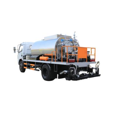 China 5000L 4000L Howo Asphalt Distributor Truck Intelligentized Rubber Bitumen Distributor Spray Width 4500mm for sale