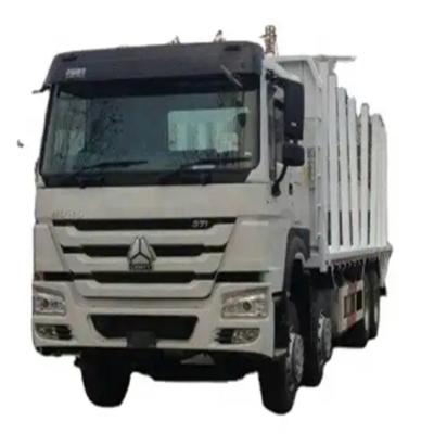 China Zware houtboordtruck 6x4 8x4 420 pk 60 ton SINOTRUK HOWO Voor transport van houtleveranciers Te koop