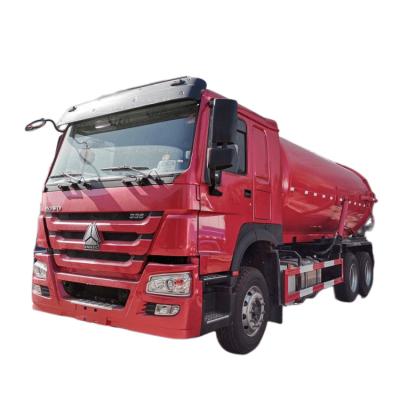 Chine 20cbm SINOTRUK Chariot à aspiration pour les eaux usées 6×4 aspirateur de nettoyage industriel à vendre