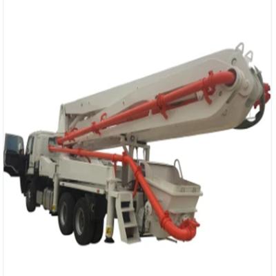 China HOWO/ DONGFENG 50m Alturas de bombeamento colocação boom Pequeno caminhão de bombeamento de concreto 6X4 8X4 460HP Máquina de bombeamento de concreto diesel à venda