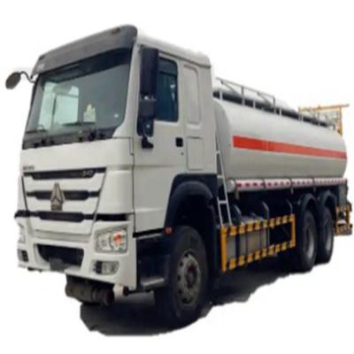 Cina HOWO 8X4 460 HP Camion speciali con serbatoio d'acqua 30000L 30000 litri 25 tonnellate in vendita