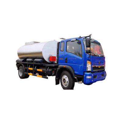 China Shacman 6 Tyre 10 Tyre Asphalt Distributor Truck Bitumen Spreader Distributor 8000L 10000L Distributor for sale