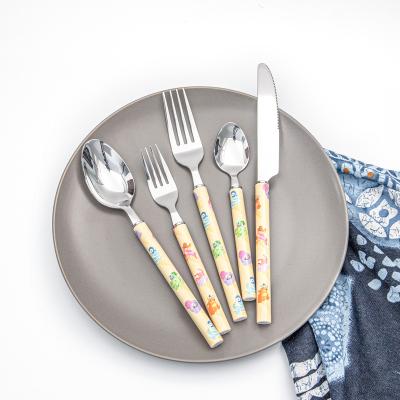 China 5 Pieces Durable Set Cartoon Handle Metal Stainless Steel Themed Plastic Cutlery Set for sale