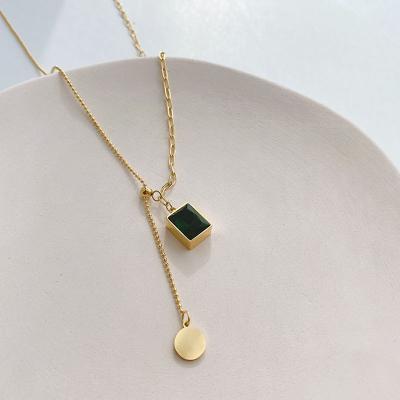 China 2023 New Lead Free 18k Gold Nickel Plated Adjustable Rectangle Emerald Diamond Pendant Necklace Green Zircon Chain Necklace Stainless Steel for sale