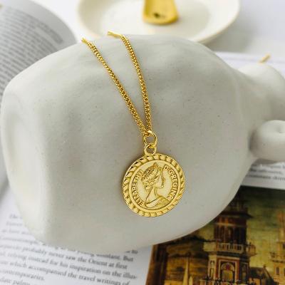 China 2023 925 Sterling Silver Queen Coin Pendant Necklace 18k Gold Nickel Lead Free European Portrait True Around Queen Necklace for sale