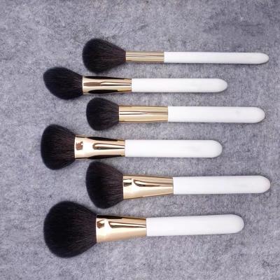 China Angular Blush Professional Cosmetic Brushes Natural Goat Hair Foundation Powder Concealer Contour Eyes Makeup Blending Set Brush for sale