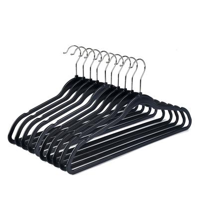 China SHOW UP Wholesale Good Quality Adults Clothes Pants Black White Ultra Thin Heavy Duty Plastic Coat Hangers for sale