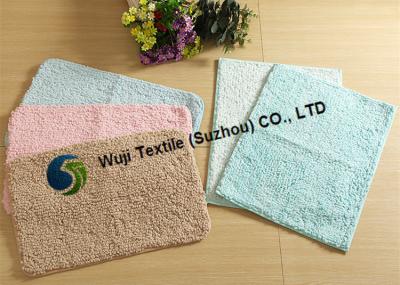 China Warm Colorfast Household Pink Carpets , White carpet for Kitchen Bathroom 50*80cm for sale