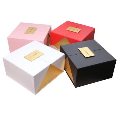 China New Design Luxury Custom Design Logo Cosmetics Box gift boxes with magnetic lid en venta