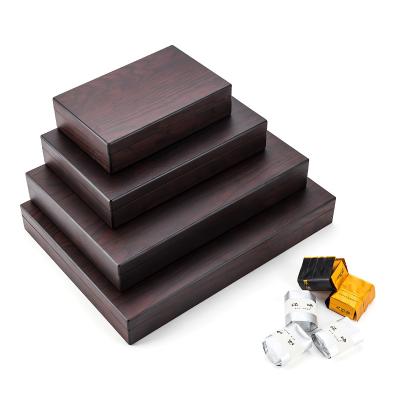 China Noble And Elegant Wooden Packaging Box High- Glossy Piano Lacquer Perfume Custom Gift Box With Hinges zu verkaufen