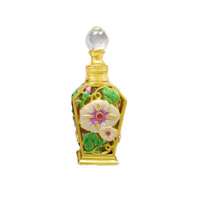 중국 Custom Design empty perfume bottles Wholesale Beautiful And Classical Arabic Antique Small Metal Perfume Bottle 판매용