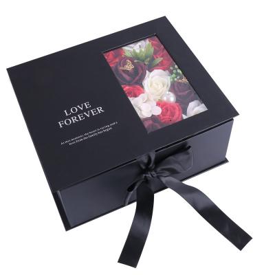 중국 High Quality Valentine's christmas flower rigid black paper bag set gift box packaging with clear window 판매용